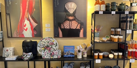 Billede af butikkens varer 