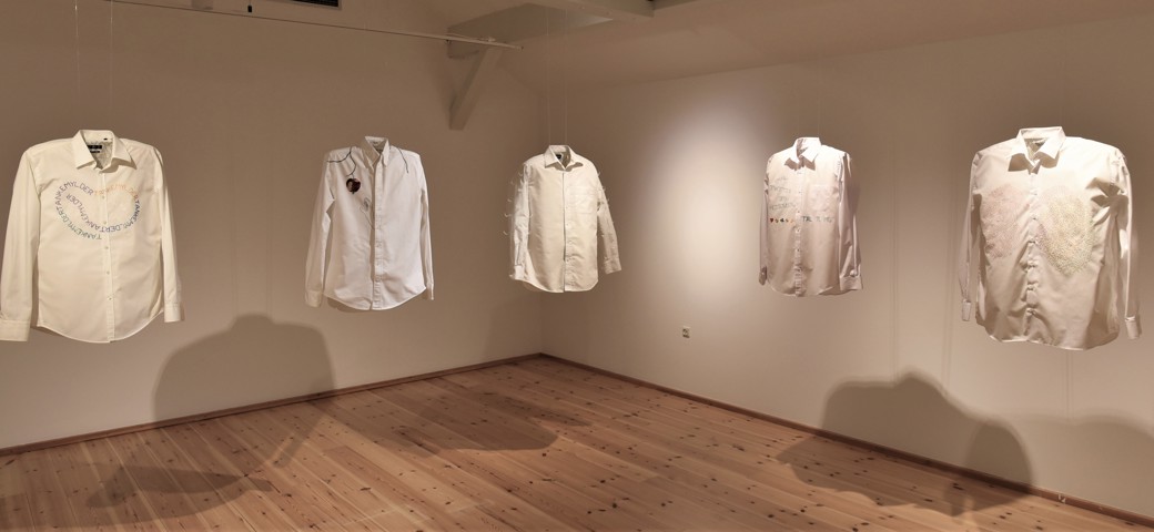 Værker fra udstillingen "Anni Bloch - Trådkunst 2"